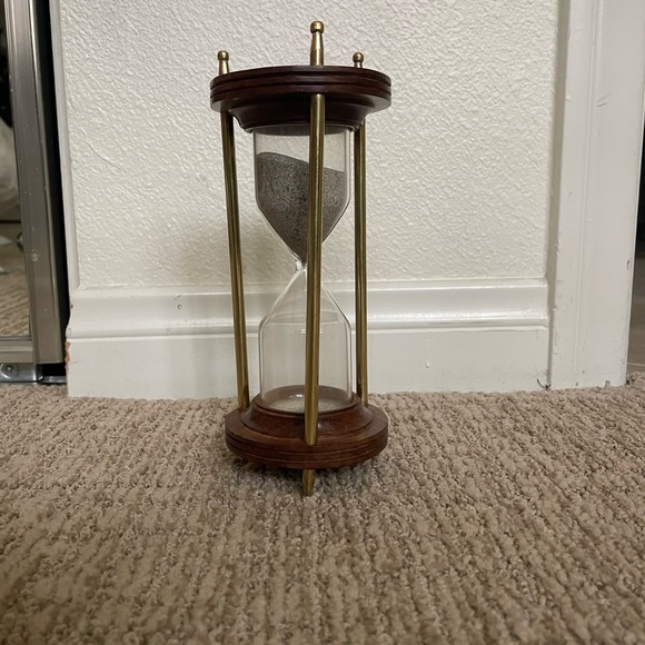 Hourglass - Picture 4 of 4